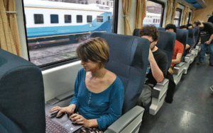 Cómo disfrutar del silencio en un tren concurrido