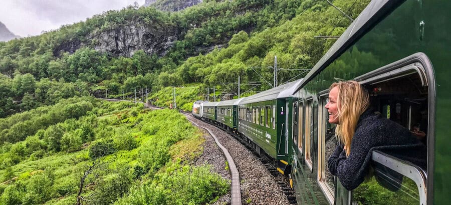 Cómo varía el paisaje al viajar en tren a gran velocidad