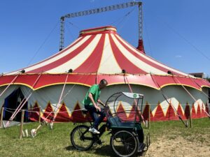 Conexiones entre trenes y desarrollo de festivales culturales