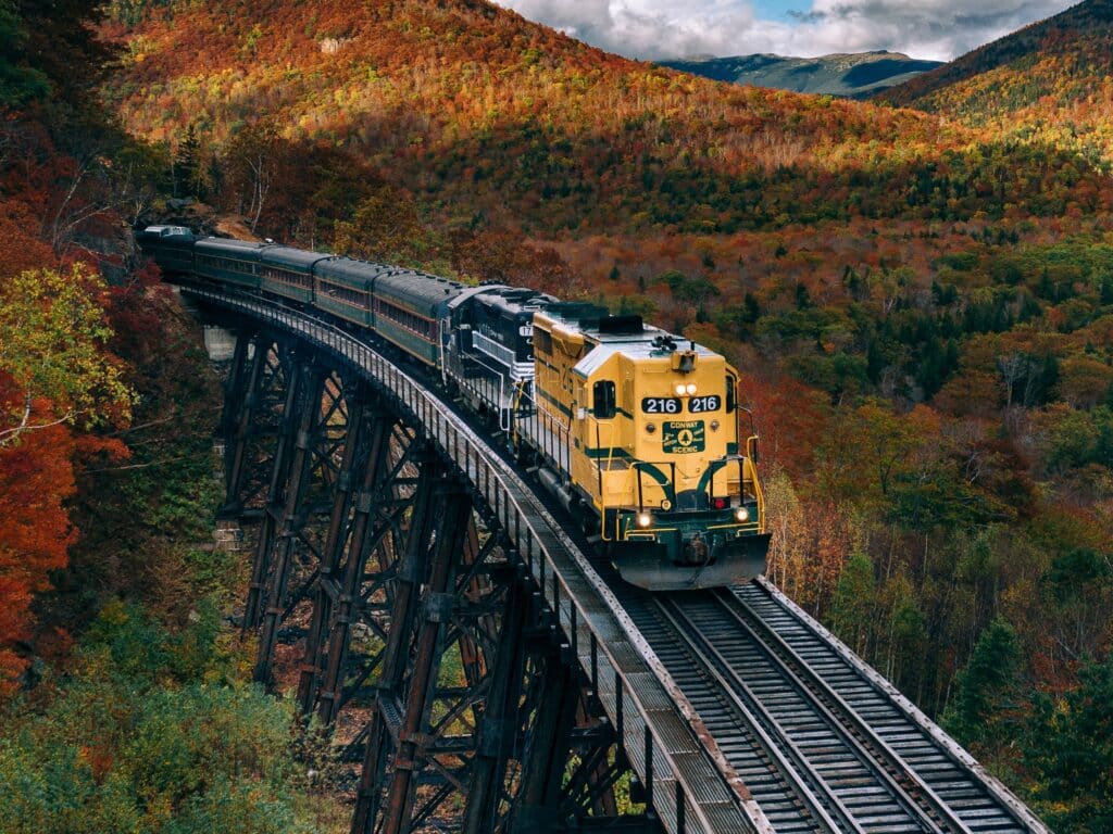 Las mejores rutas de tren en América: paisajes inolvidables