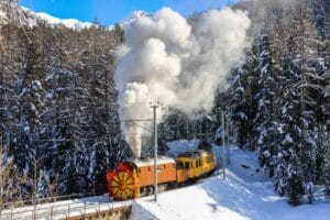 Qué destinos son ideales para escapadas en tren